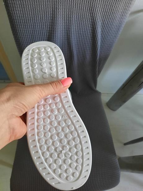 Krásne nové tenisky vn.dl. -22.8- 23cm, 35
