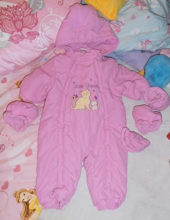 Overal s papučkami a rukavičkami, 74