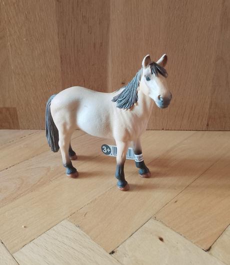 Schleich kobyla mustang,