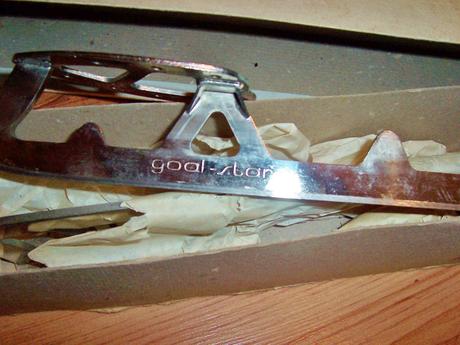 Nože na korčule,v orig.škatuli, 