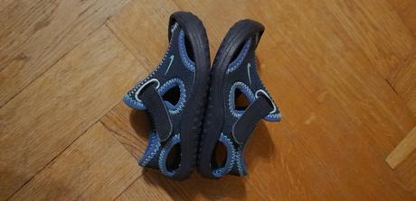 Neoprénové sandále, nike,21