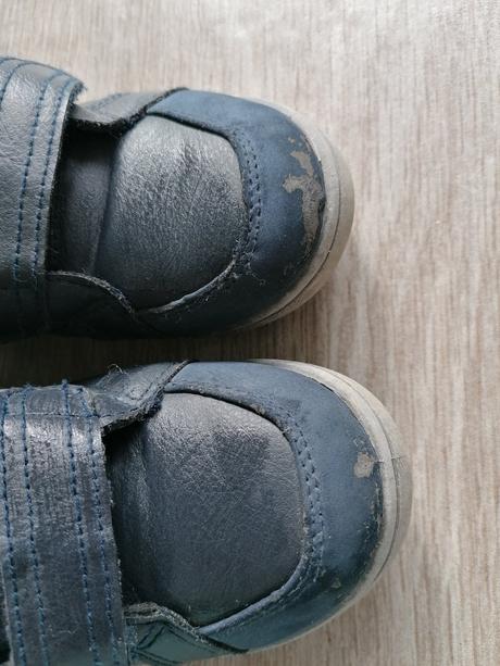 Kotnikove topánky, 26