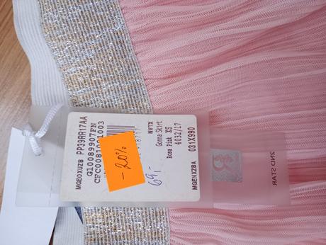 Značková krásna sukňa, xs