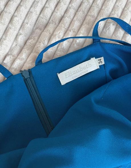 Elegantné dlhé spoločenské šaty, 34