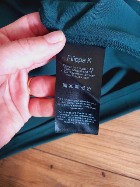 Smaragdovo zelene saty filippa k, s
