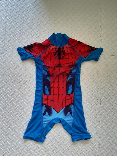 Overal do vody spiderman, 92