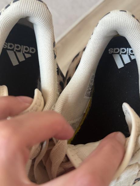 Botasky, adidas,36