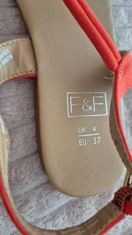 Sandalky, f&f,37