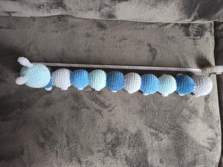 Vankúšik, húsenica, hrkálka, 