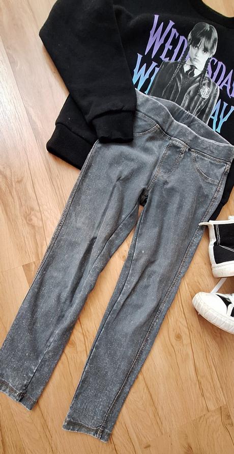 Jeginsy, reserved,116