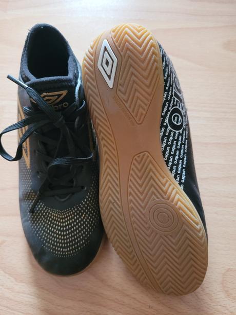 Halovky umbro 31, 31