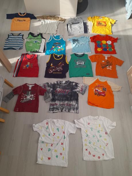 Tričká v 98/104, cena 1e/ks,balík 18ks za 13e, 98