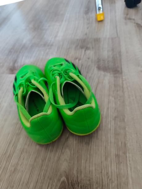 Halovky, adidas,33