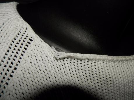 Kvalitný biely trendy svetrík m/l, m