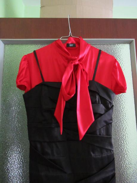 Šaty s bolerkom, 38