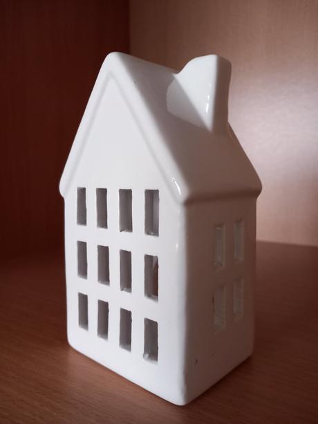 Keramický svietnik domček 13,5x7,5x6 5 cm,