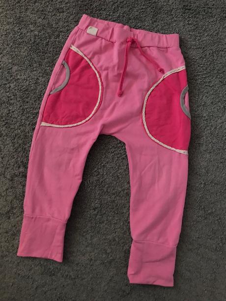 Pudlove teplaky v.104, 104