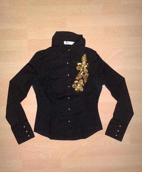 Pekna bluzka s aplikáciou , s