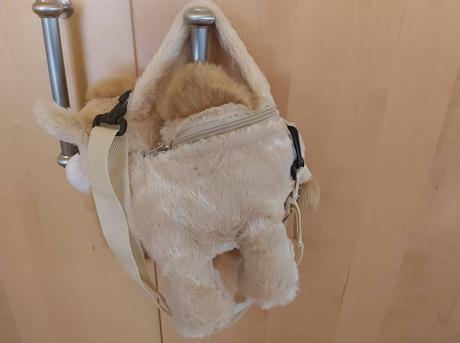 Plyšový ruksak ťava, 