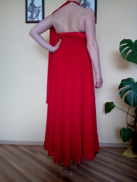 Spoločenské šaty, 36