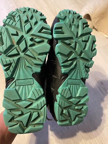 Topánky trekove, umbro,38