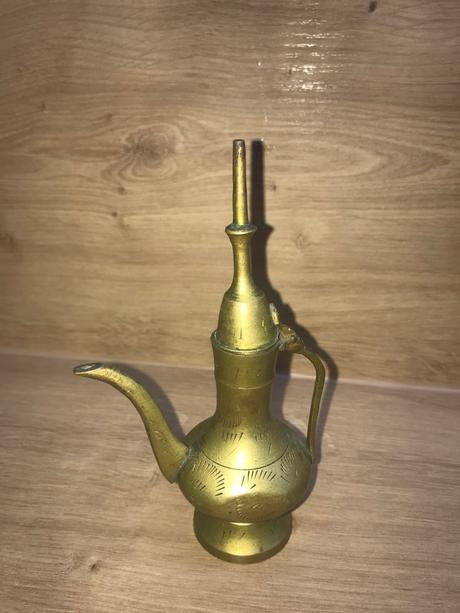 Mosadzné vázy a dekorácie, 