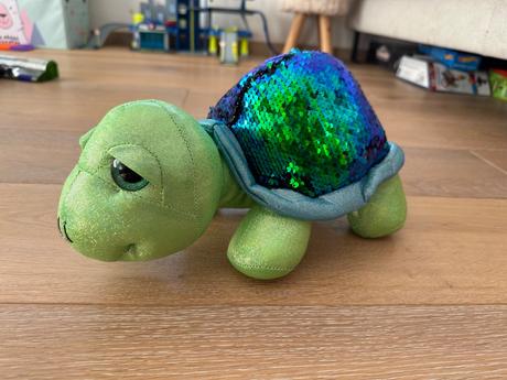 Korytnačka s flitrami, 