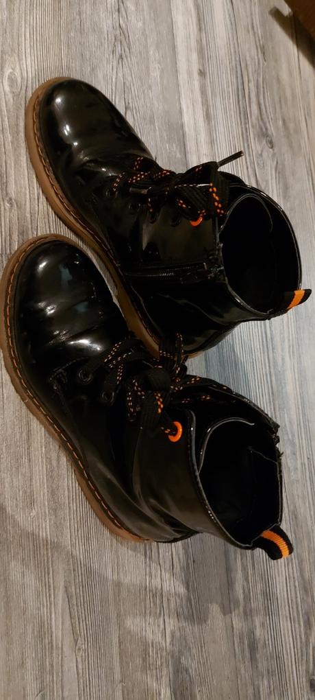 Lakovky, graceland,31