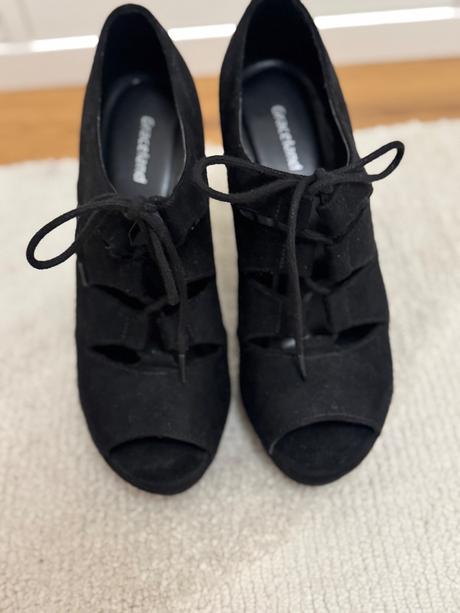 Topanky na opatku, graceland,35