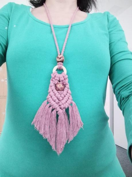 Nahrdelnik macrame, 