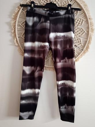 Športové legíny, 146