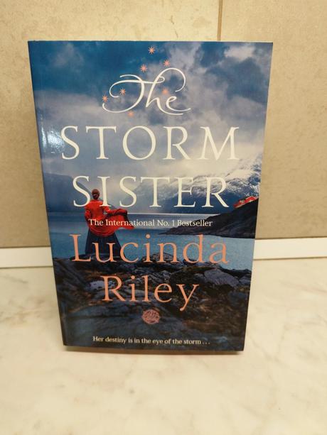 Lucinda riley - the storm sister,