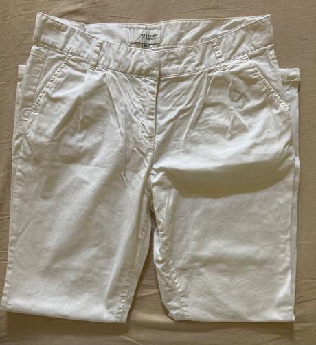 Biele nohavice, reserved,s