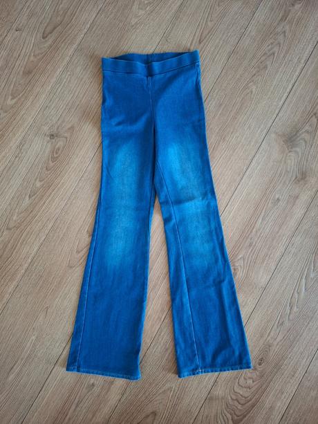 Zvonové legíny, h&m,140
