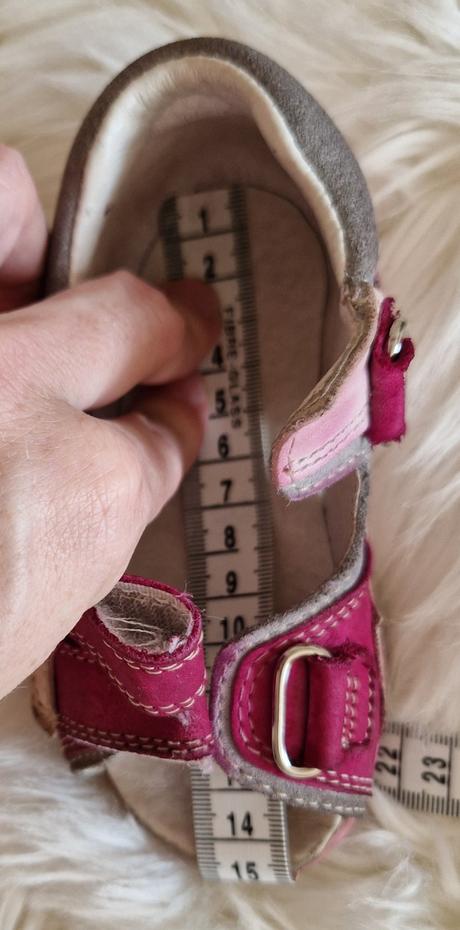 Dievčenské sandálky, 23