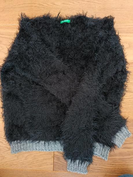 Chlpatý pulóver, benetton,158