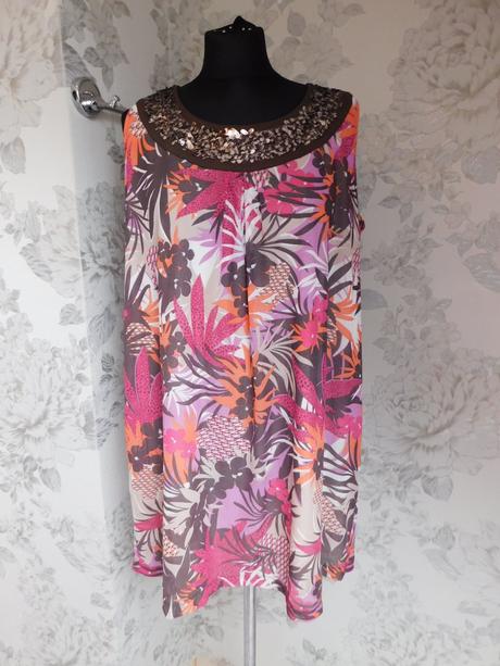 Kvalitne velmi pekne šaty, gerry weber,44