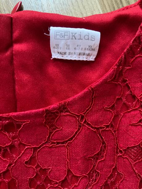 Cipkovane saty, c.116/122 + zadarmo 2. saty, f&f,116