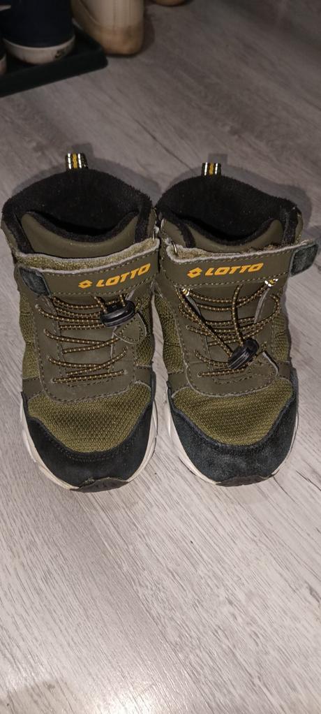 Topánky/tenisky 29, lotto,29