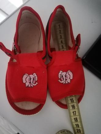 Detské vytvarovane papučky, 24