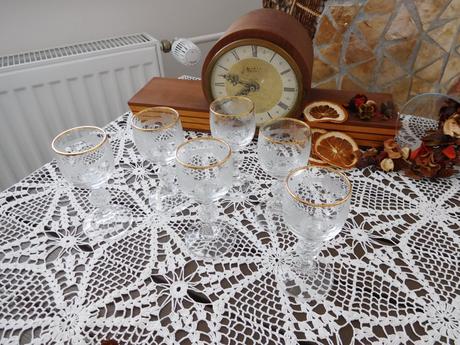 Poháriky likérové na stopke 6 kusov, 