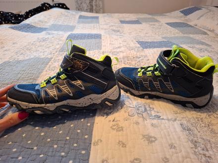 Prechodne topanky, 33