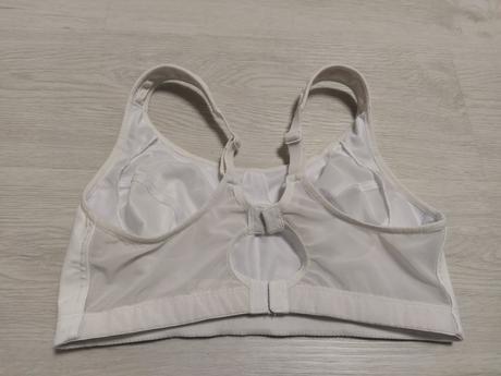 Športová podprsenka. zn.2xu, m