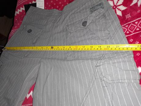 Nové nohavice, authentic,l