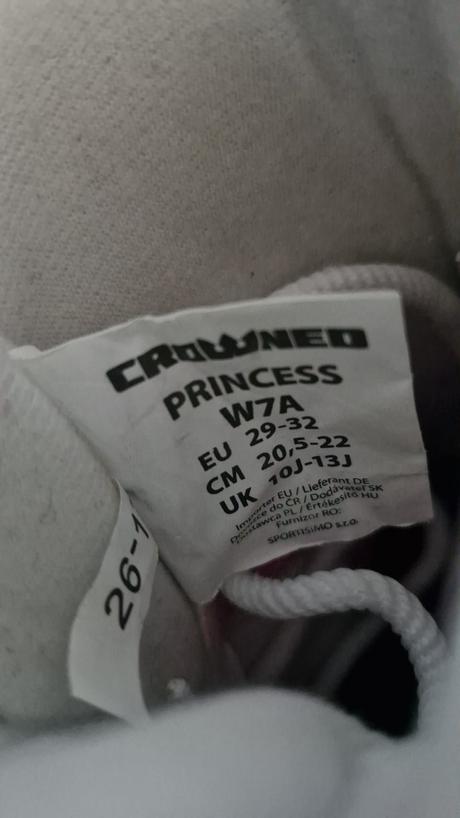 Korcule na lad, crowned