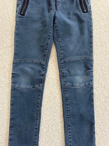 Oteplené džínsy, c&a,158