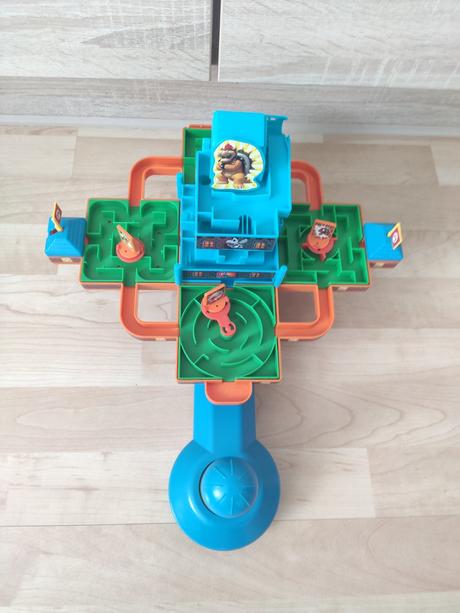 Super mario mazegame,