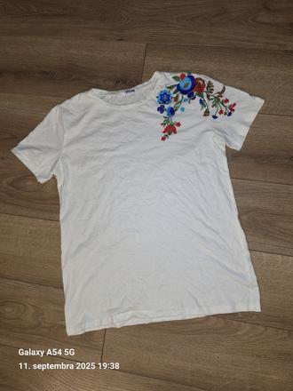 Tricko a výšivkou, m