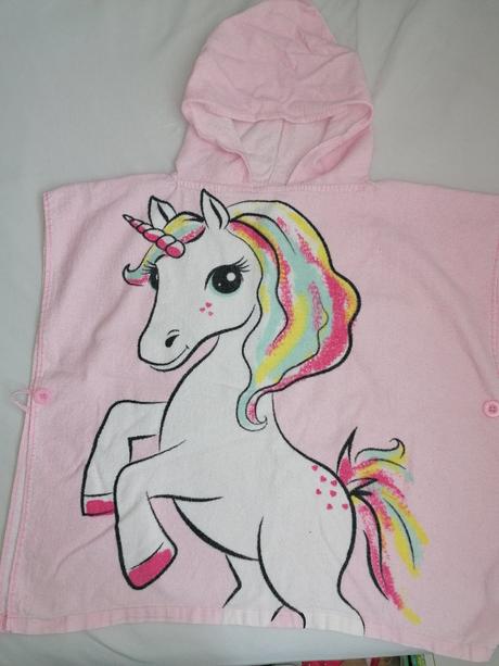 Uterák cez hlavičku 60x60cm pončo, 