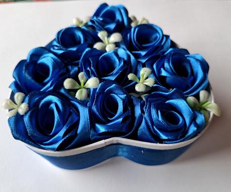 Satenove ruze v boxe, 